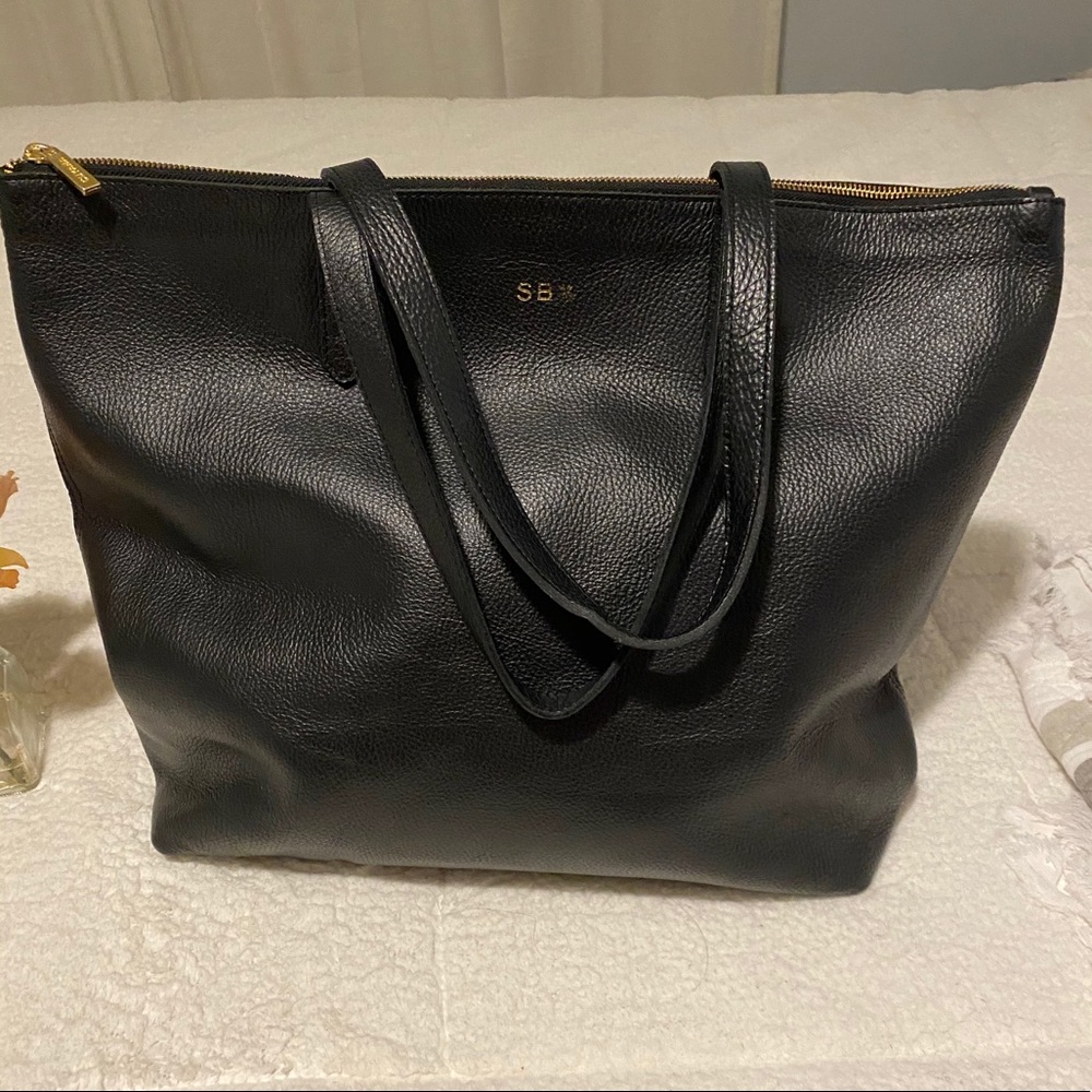 Cuyana large zippered tote
